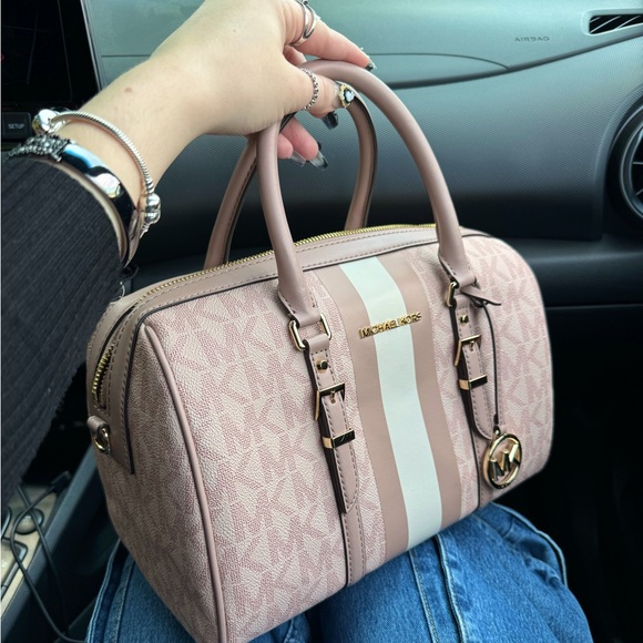 Michael Kors Pink and White Purse - Picture 1 of 9